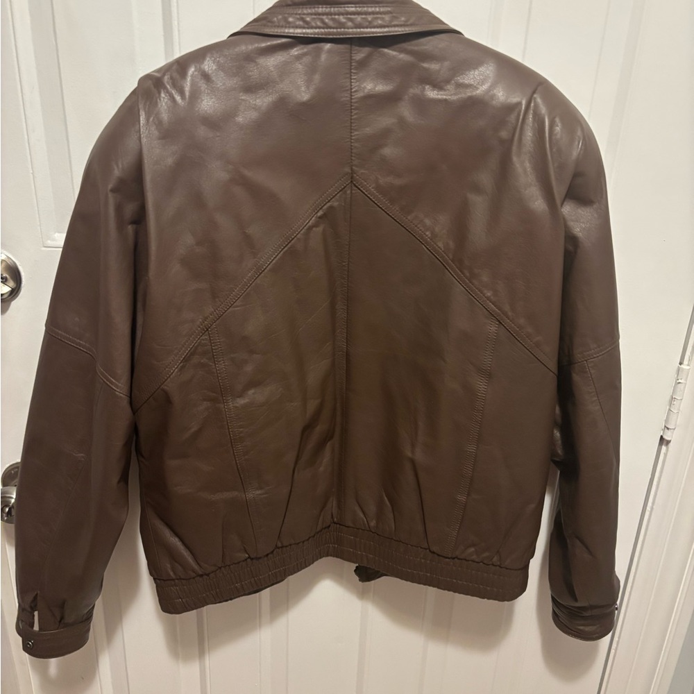 Men's Brown Leather Bomber Jacket - Classic Casual Layer - Picture 4 of 4